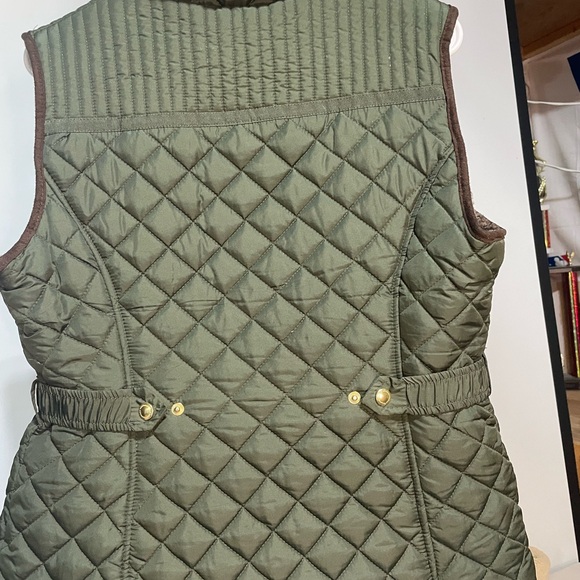 Weatherproof Quilted Vest with Faux Fur Lining Women’s M - Picture 4 of 6